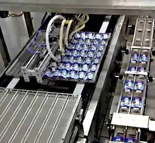 Ixapack bottle inserter and de-insert