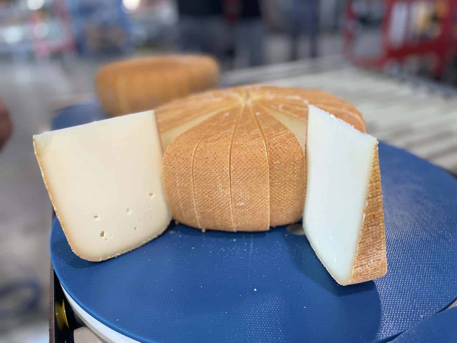 Solutions d’emballage fromagerie et machine de coupe Ixapack