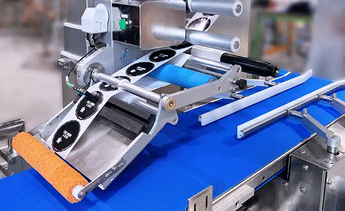 Étiqueteuse industrielle pour étiquetage automatique Ixapack