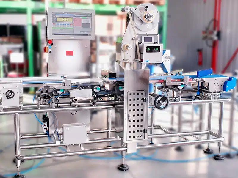 étiquetage automatique en production industrielle