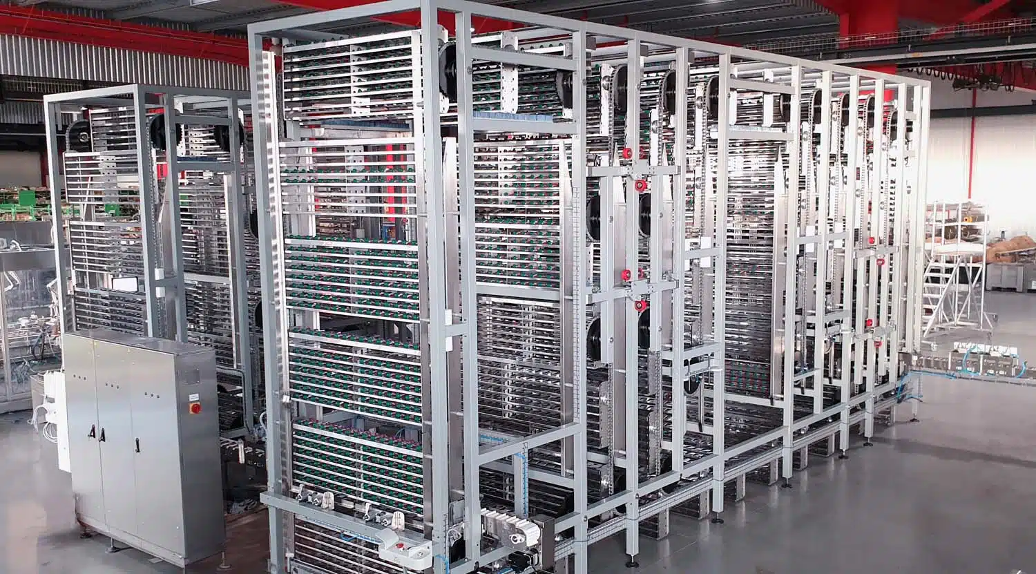 tunnel de pasteurisation avec système de convoyage produits